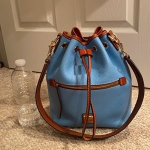 🎉🎉🎉Dooney and Bourke